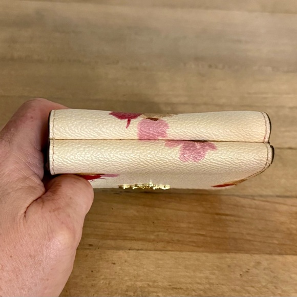 Coach Small Trifold Leather Wallet With Pop Floral Print in Color Chaulk - Picture 3 of 11